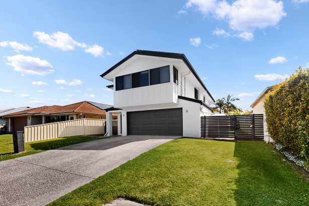 Family Comfort in a Quiet Coastal Location!