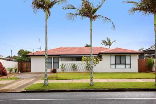 Walking distance to the beach!