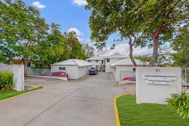 Comfortable and Secure Yandina Living!