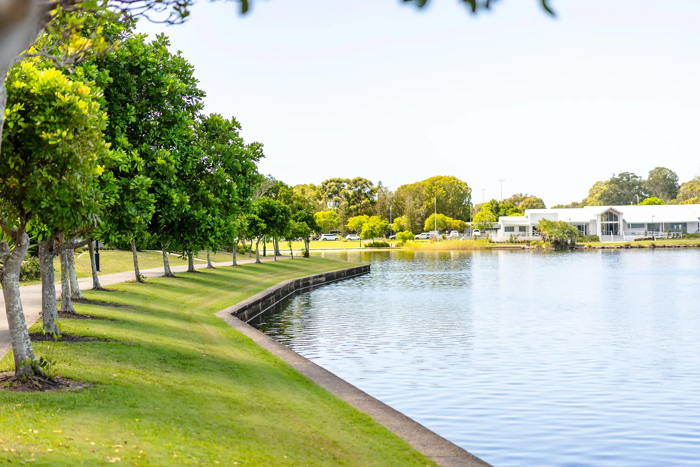 Birtinya parks and community facilities, schools