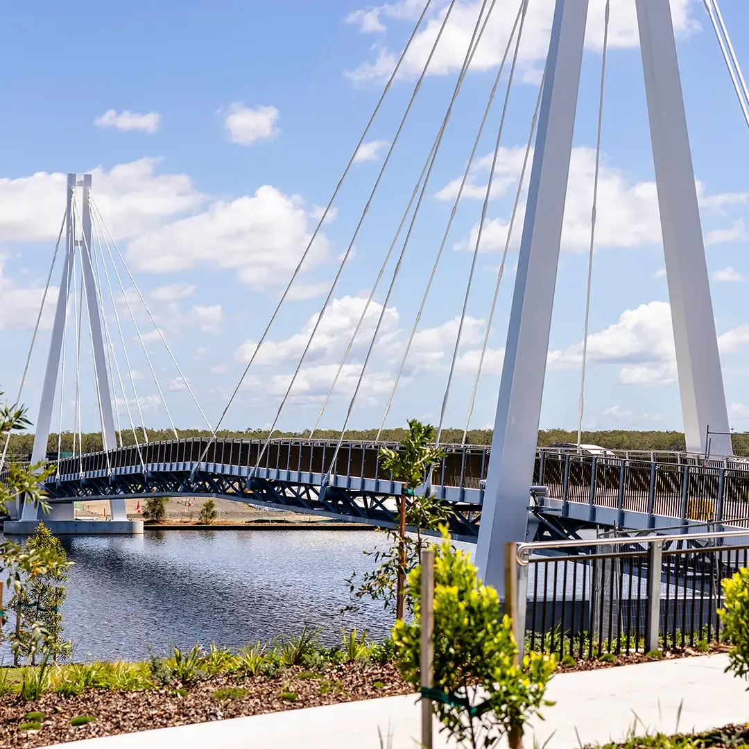 Birtinya's modern infrastructure and natural environment