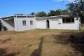 180 m2 Large block and tile home. Private and Secure in town.