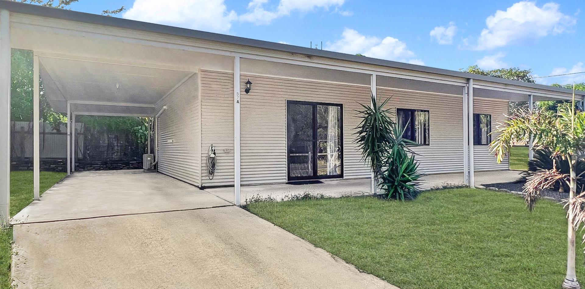 Just listed!! Excellent location, low maintenance, ready to move into/rent Cooktown Platinum