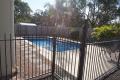 Great Unit in Town, Walk to Beach, Pool