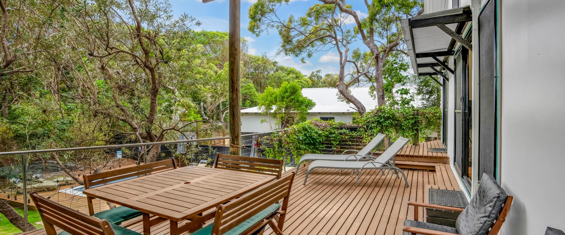 Cooloola Coast Realty Bush and Beach Retreat. WiFi. Pool
