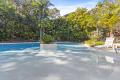 One bedroom Resort Unit. Pools. Tennis Court. Walk to beach
