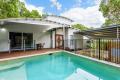 Shelley’s. Walk to beach. Swimming Pool. Aircon