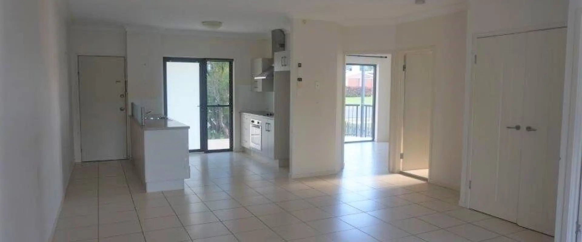Unit 5, 10 Carlo Road, Rainbow Beach, Rainbow Beach - Thumbnail 2