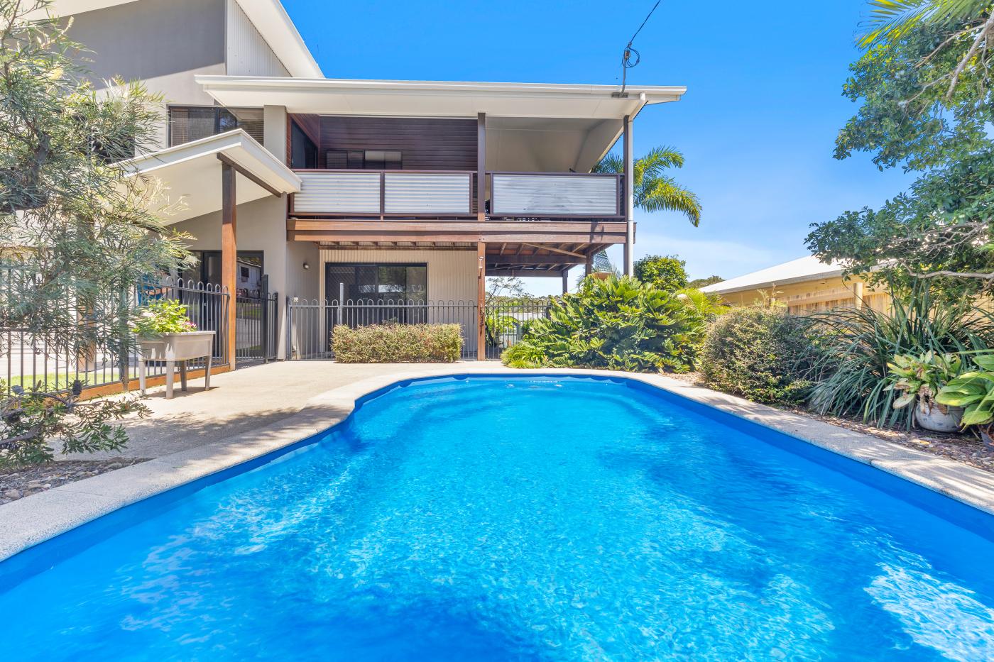 32 Rumbalara Avenue, Rainbow Beach - Image 1