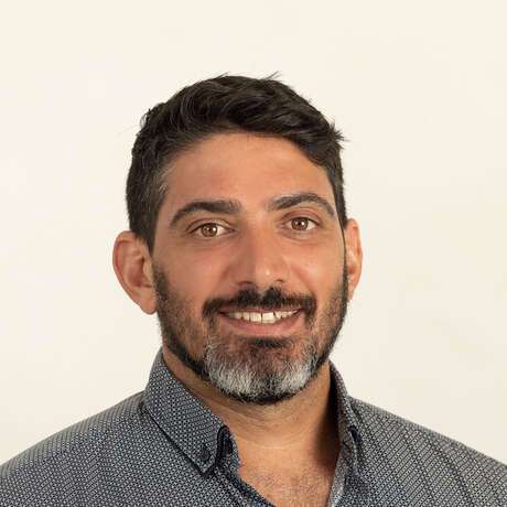 George Vazanellis photo