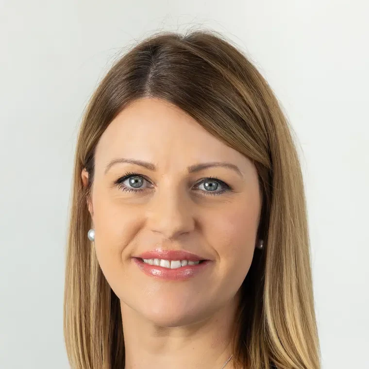 Nikki Vazanellis