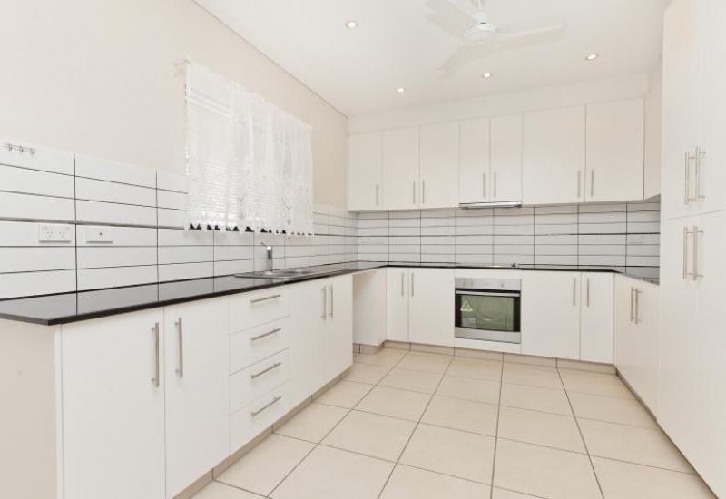 Massive 3 Bedroom Duplex with Spa