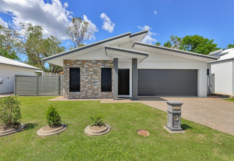 Executive-Style Home in a Central, Family-Friendly Location