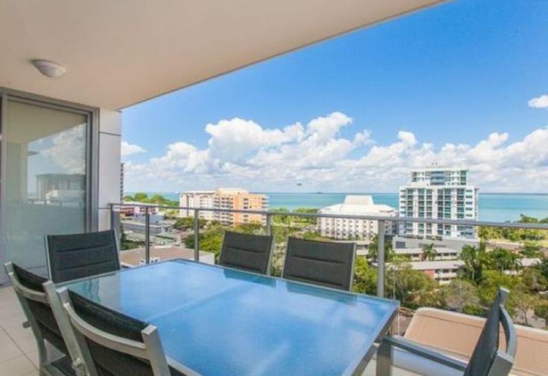 Modern CBD Apartment with Harbour Views & Strong Investment Appeal on 9th Floor