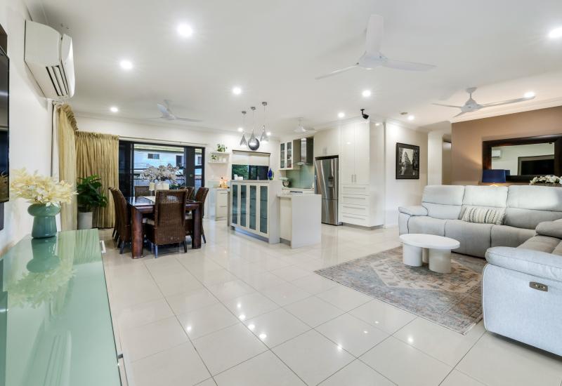 Luxurious Modern Home in Leanyer