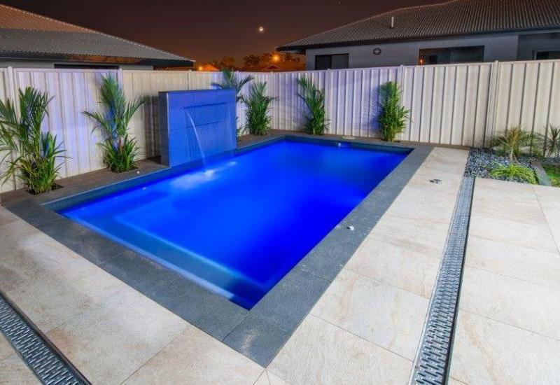 Spectacular 4 x Bedroom Pet Friendly Property with Solar Power + Pool +Gas Cooking Available NOW