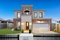 Luxurious Metricon ‘Classique’ home in sought-after position