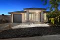 For Rent: 9 Stonehenge Drive, Cobblebak – $420.00 per week