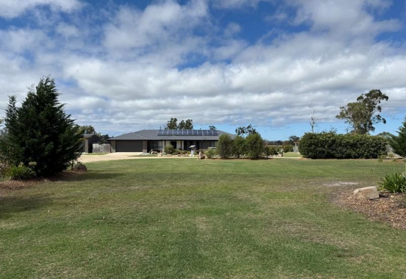 Secure this quality Stanthorpe home on 12 acres