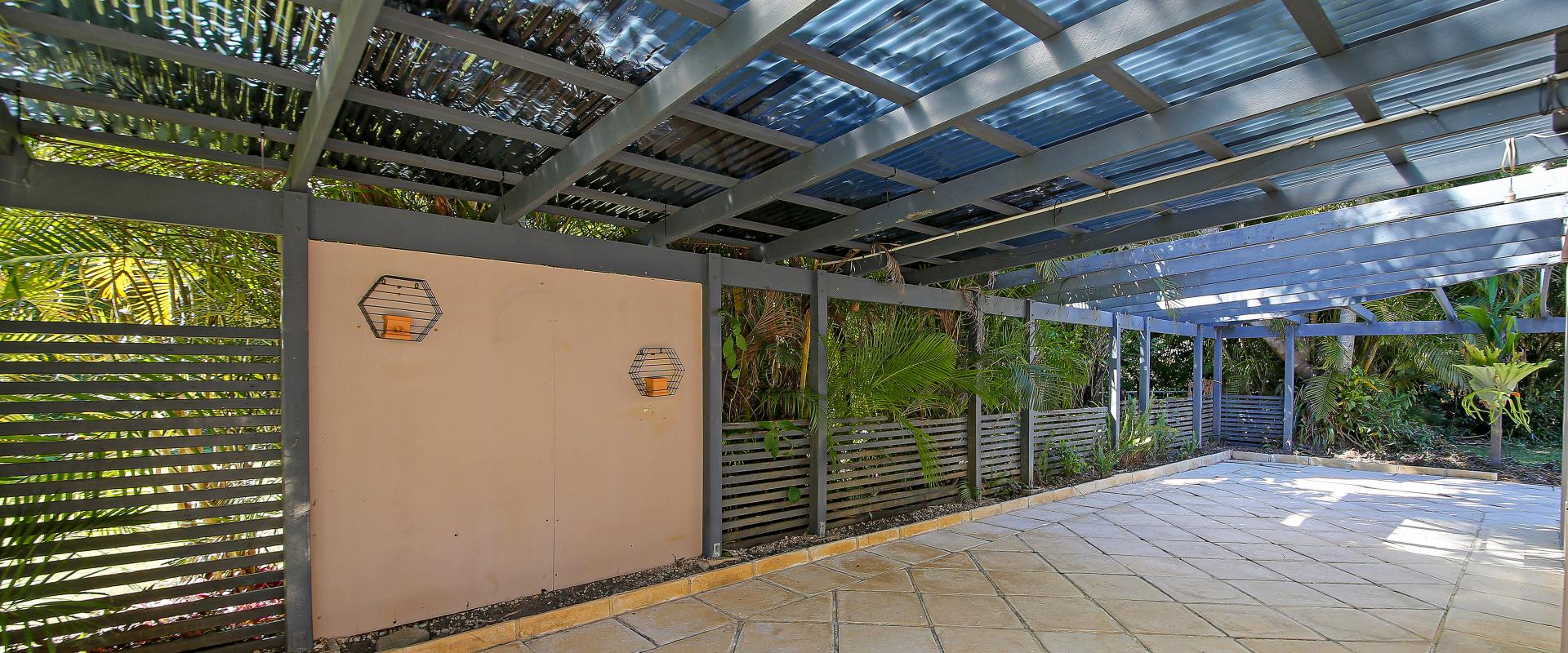 COVERED PATIO OFF LIVING
