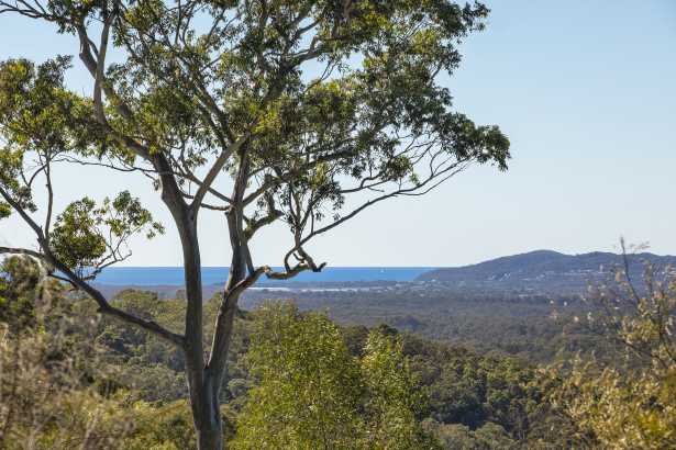 EXPANSIVE VIEWS. EXCLUSIVE ACREAGE. BUILD YOUR DREAM HOME.