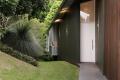 CUTTING EDGE ARCHITECTURE LOOKING OVER NOOSA AND LAGUNA BAY