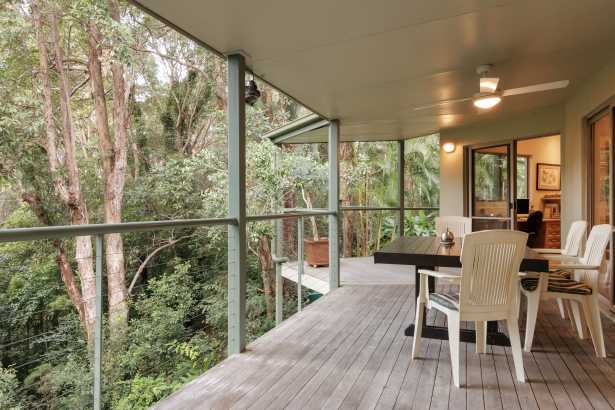 BESPOKE HOME IN LUSH SURROUNDS