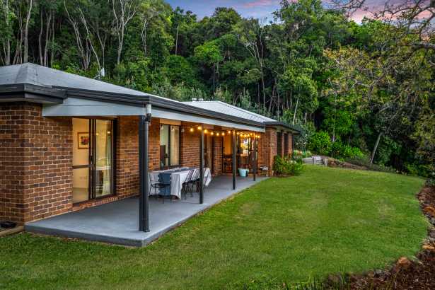 NOOSA HINTERLAND’S HOTTEST MARKET — COOROY MOUNTAIN