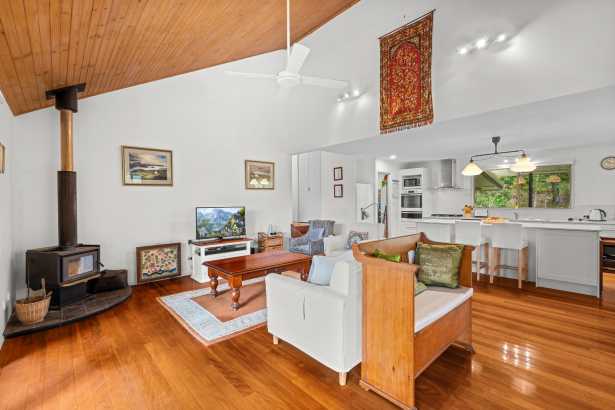 ENTRY LEVEL DOONAN, ELEVATED AND PRIVATE