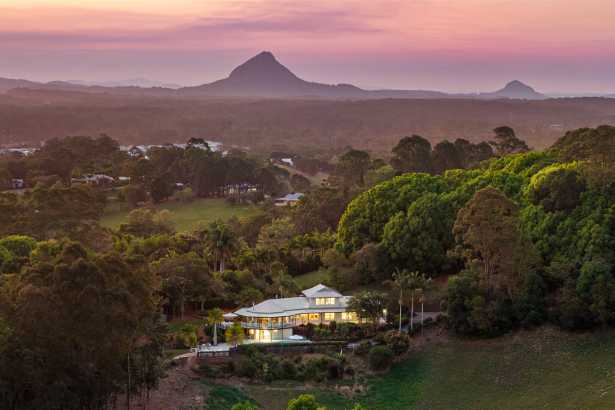 SECLUDED HINTERLAND LIVING WITH STYLE, TRANQUILLITY AND SPECTACULAR SURROUNDS