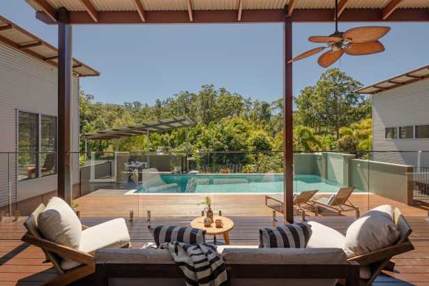 A PEACEFUL CONTEMPORARY HOME IN NOOSA BOTANICA