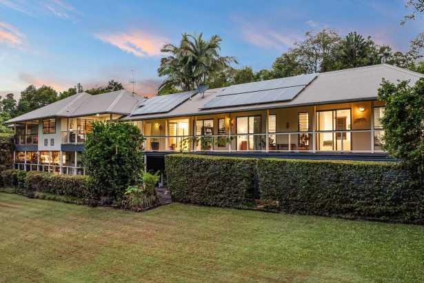SECLUDED FAMILY RETREAT WITH SPACE, PRIVACY & LIFESTYLE FLEXIBILITY
