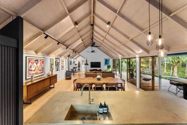 A PRIVATE ARCHITECTURAL HAVEN DESIGNED FOR ABSOLUTE SECLUSION