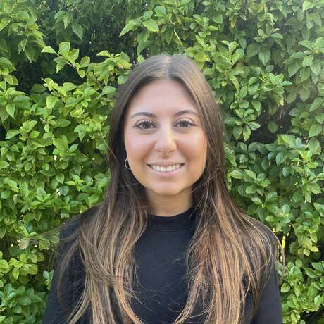 Deanna Tzivakis photo