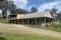 SUPERB FARMLET JUST 4KM FROM TOWN!