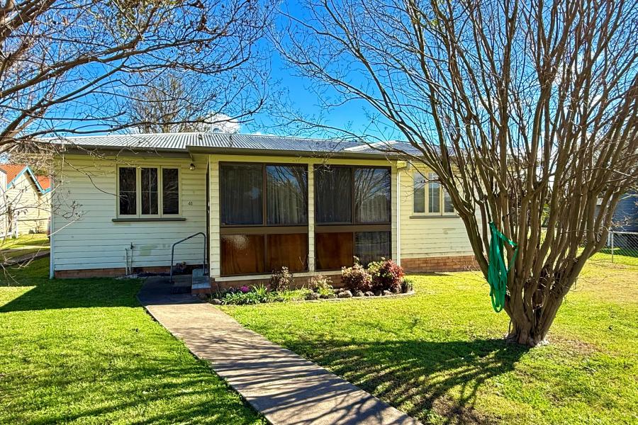 Charming Timber Home with Loads of Potential