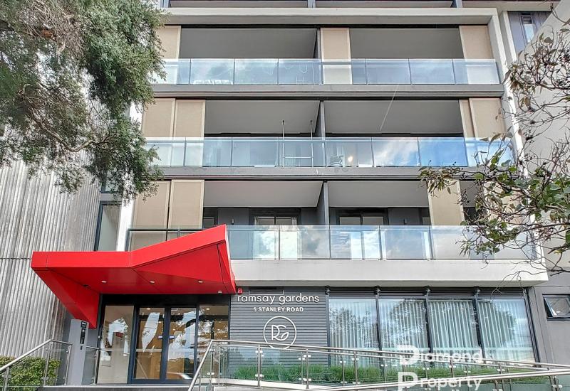 Serene Apartments Amidst Nature's Beauty In Ramsay Gardens