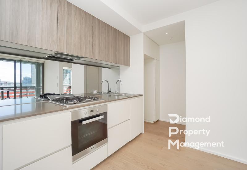 Stunning City View Apartment @ 883 Collins Docklands