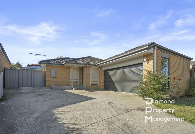 Spacious 4-Bedroom Family Home in established Narre Warren