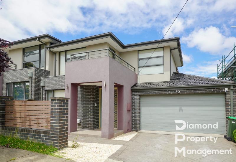 Modern 3-Bedroom Home in Doncaster East – Zoned for EDSC