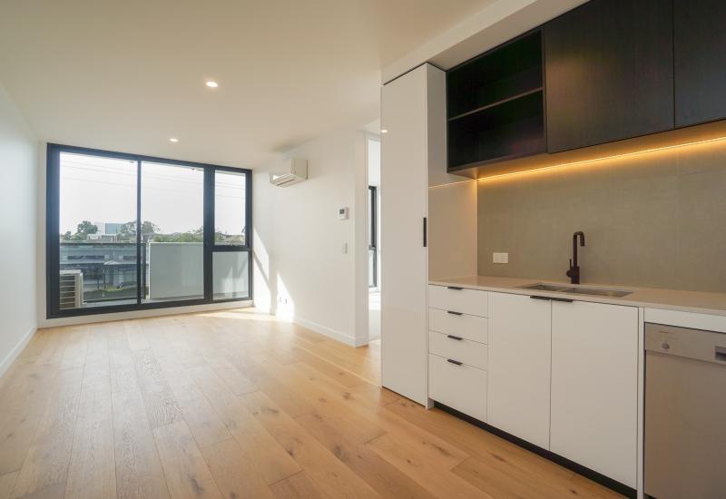 Modern Apartment In Burwood's Prime Location