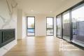 Modern Luxury Townhome At Prime Location