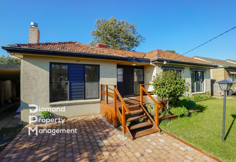 A Charming Family Residence In Balwyn High School Zone