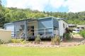 House to rent close to shops and beach