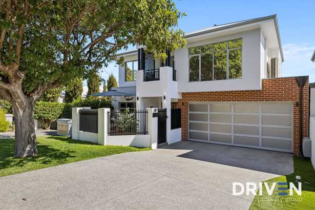 Modern Coastal Living with Space, Style & Seamless Entertaining