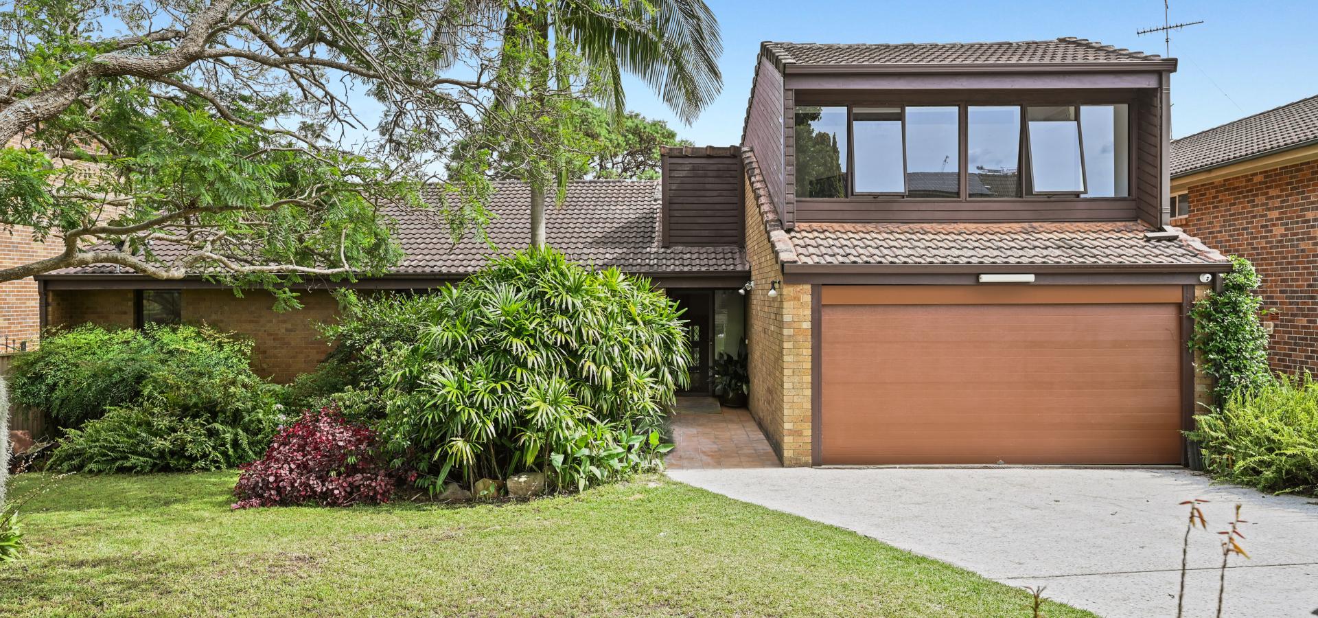 Family Living in a Blue-Ribbon Carlingford Location