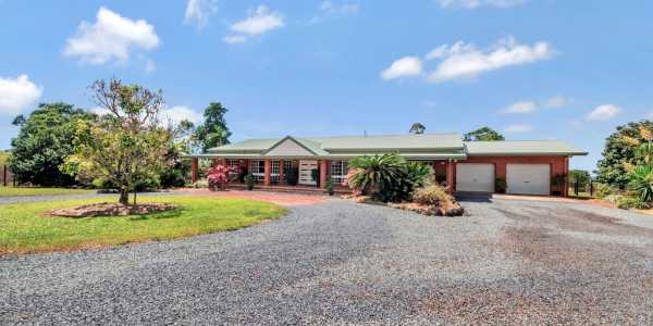 Garry & Lyn Hopkins testimonial image