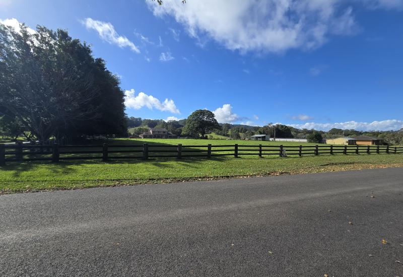 POTENTIAL PLUS - "The BEST Level 5 Acres In BONVILLE"
