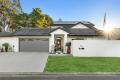 Dream home / Lagoon-Side Retreat in Coffs Harbour.