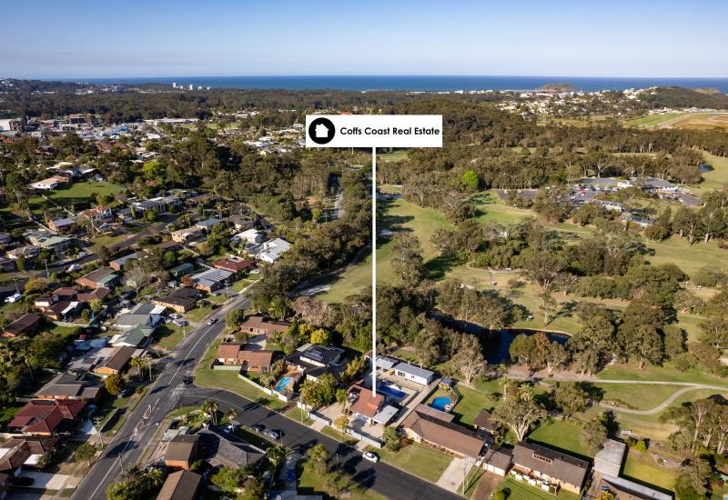 COMPLETELY RENOVATED LARGE RESIDENCE IN THE HEART OF COFFS HARBOUR - BEST GOLFER'S LOCATION IN TOWN Unmistakably special - Unexpectedly available